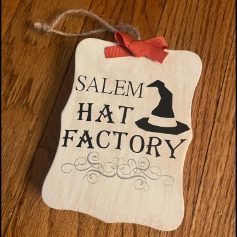 Salem Witch Hat Factory Décor